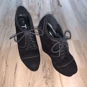 Women’s Wedge Heel- Size 5